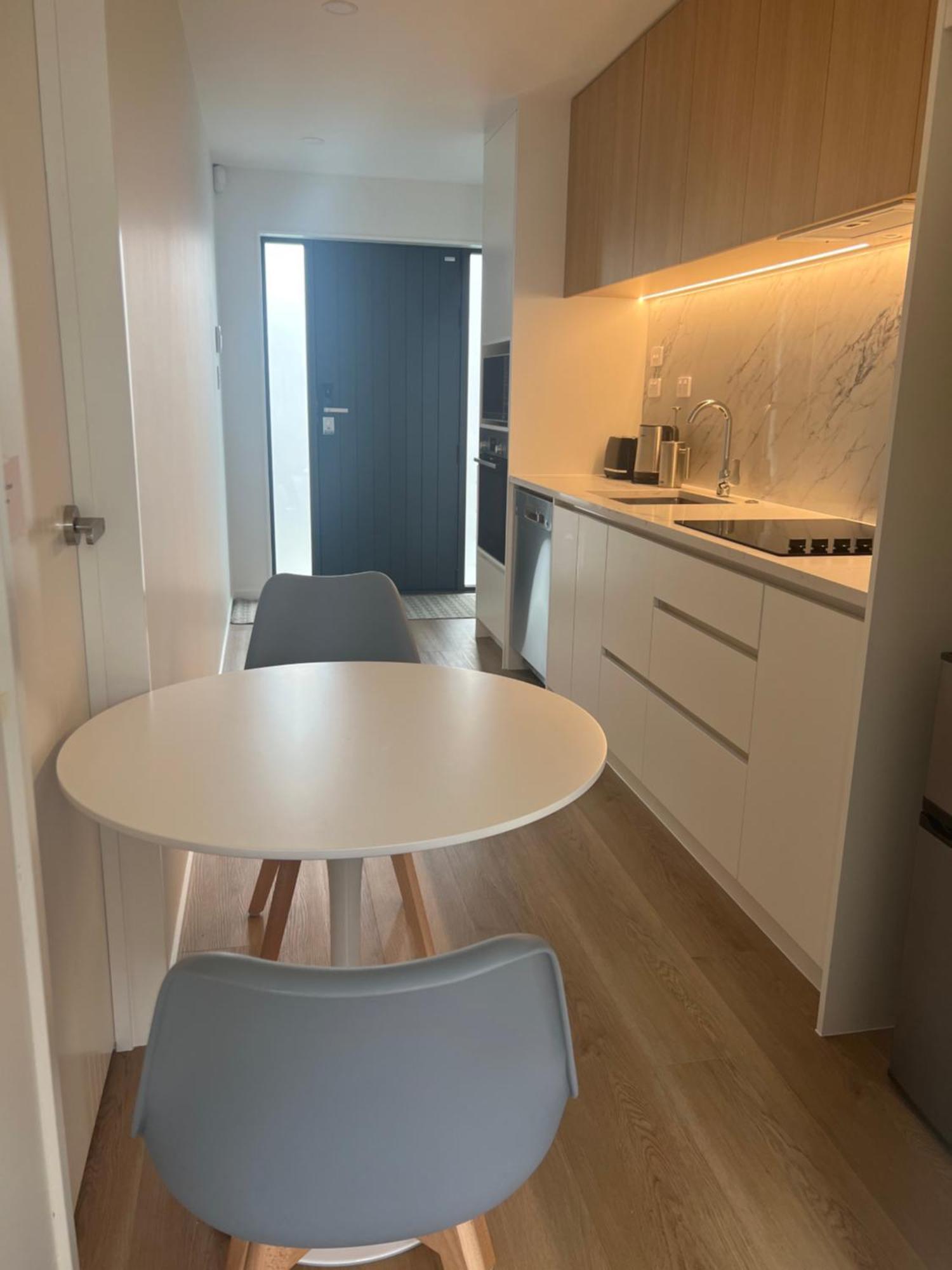 Waverly Place - Unique One Room Apartment Orewa Exterior foto
